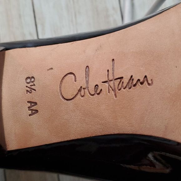 Cole Haan Nike Air Technology Cuban Heel Pump Size 8½AA‎ Black Patent Leather - Picture 7 of 11